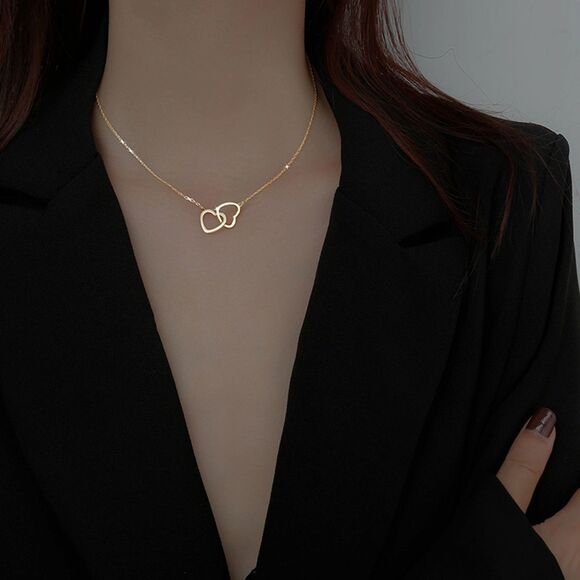 18K Gold-Plated Double Heart Necklace Elegant and Timeless Jewelry Mother's Day - Picture 3 of 5